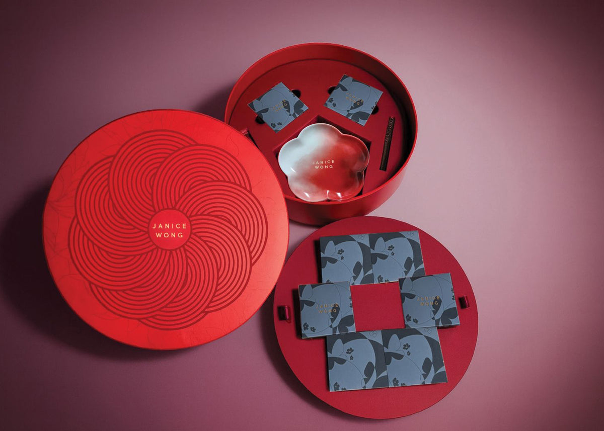 Autumn Radiance Baked Mooncakes Box of 8