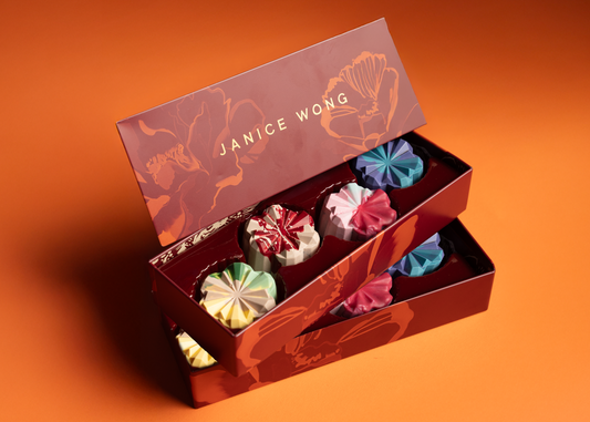 Chocolate Mooncakes Tin of 8